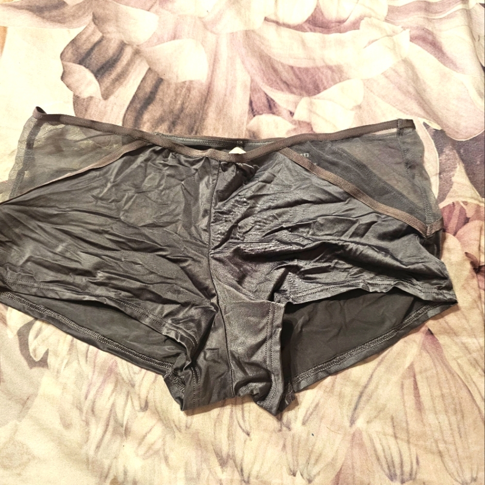 Victoria's Secret panties size M Color Gray